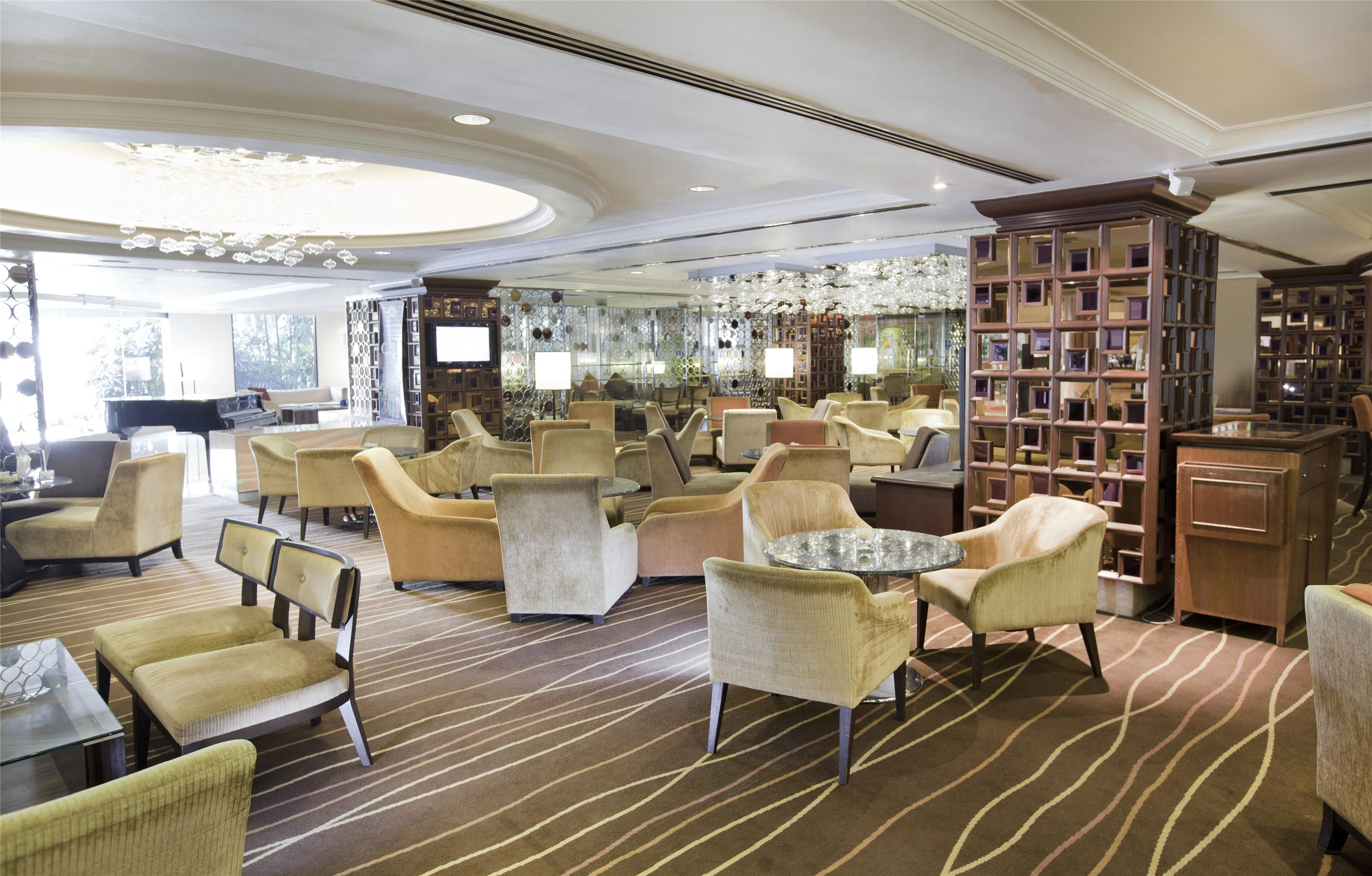 Dorsett Grand Subang Hotel Subang Jaya Eksteriør billede The lounge at the airport