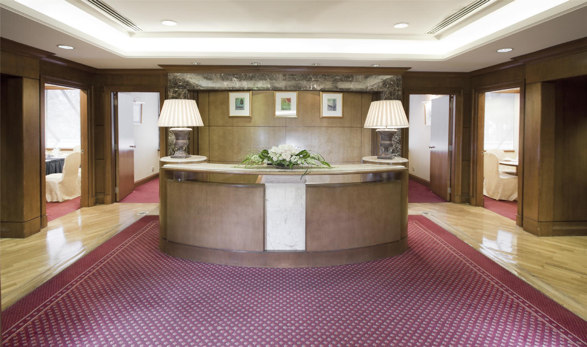 Dorsett Grand Subang Hotel Subang Jaya Eksteriør billede The reception area of the club