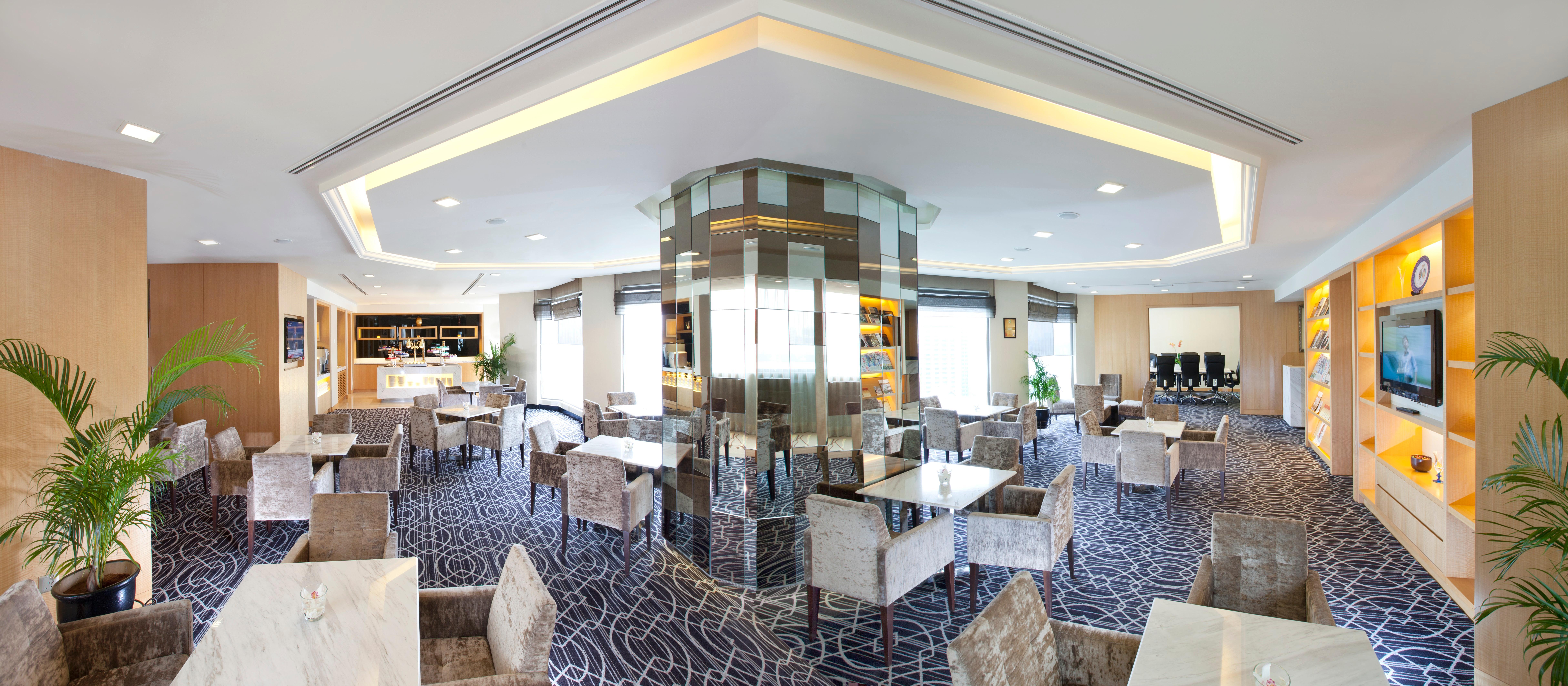 Dorsett Grand Subang Hotel Subang Jaya Eksteriør billede The lounge at the airport