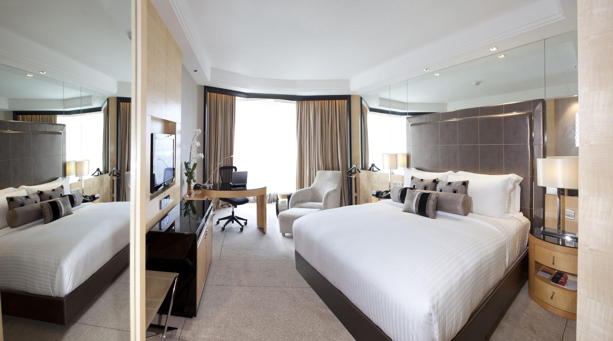 Dorsett Grand Subang Hotel Subang Jaya Eksteriør billede Deluxe Room